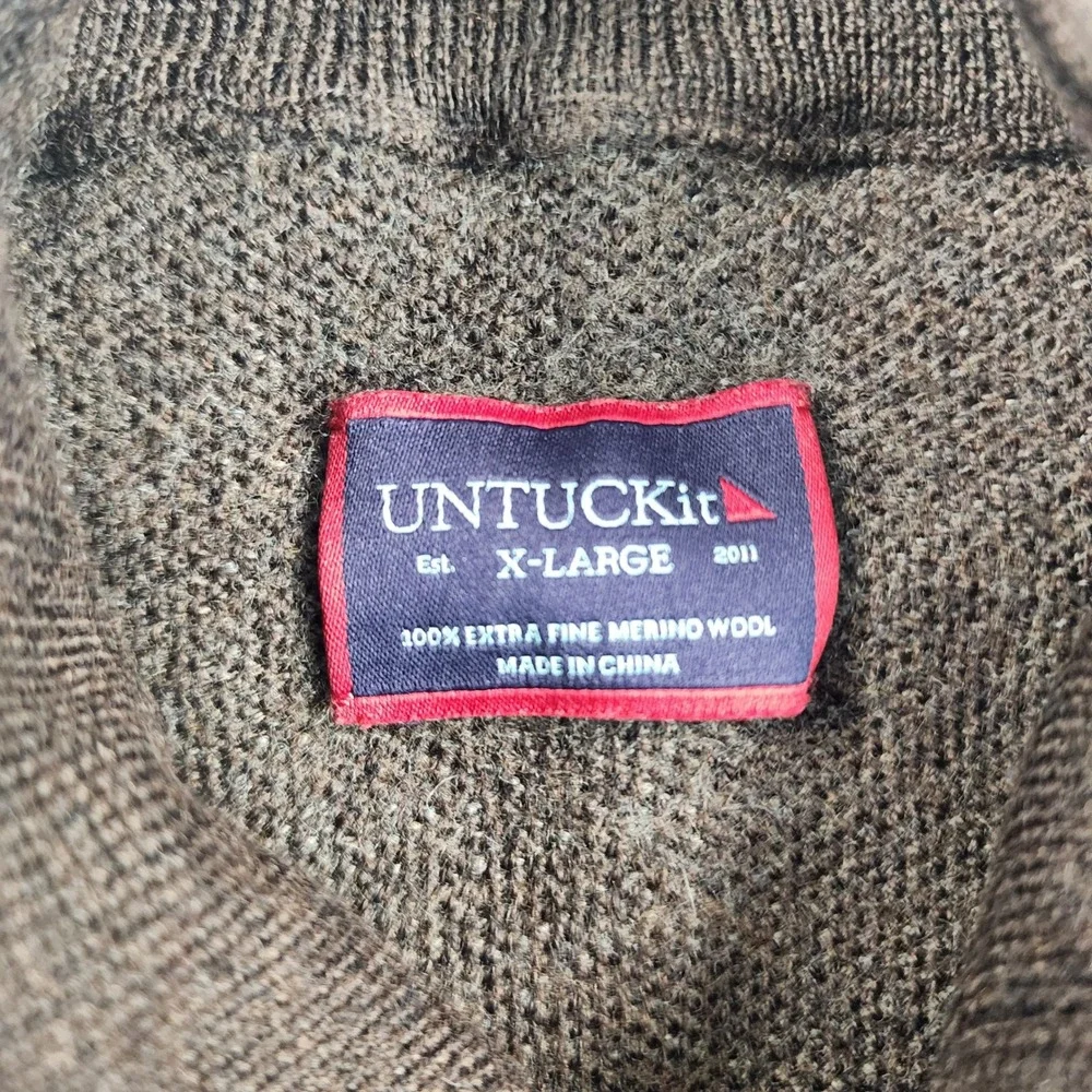 UNTUCKit Mens XL Brown Extra Fine Merino Wool Birdseye‎ Mock Neck Button Sweater